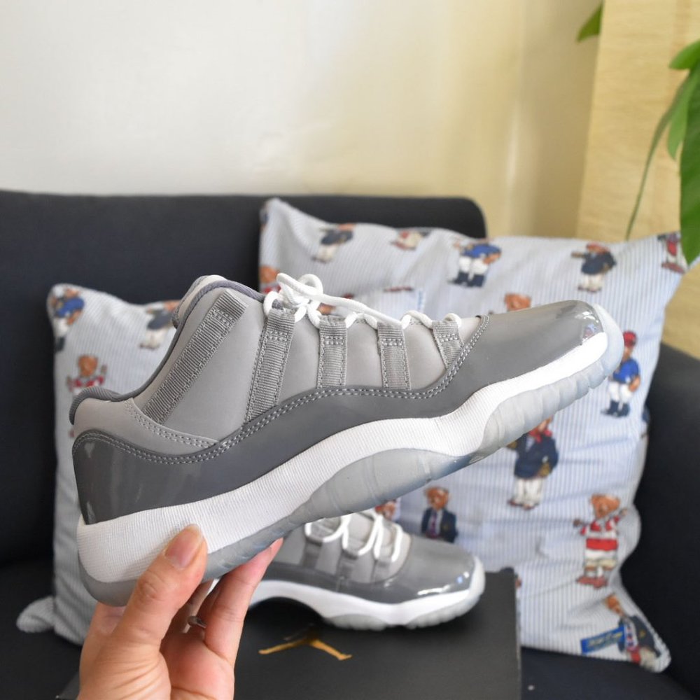 AIR JORDAN 11 RETRO LOW BG 'COOL GREY'